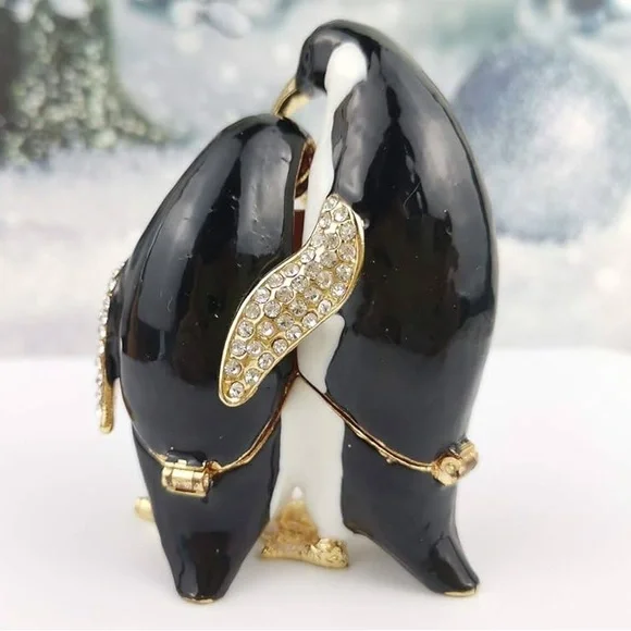 Penguin Trinket Box - Picture 8 of 8